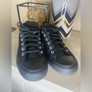 Black All Star Converse